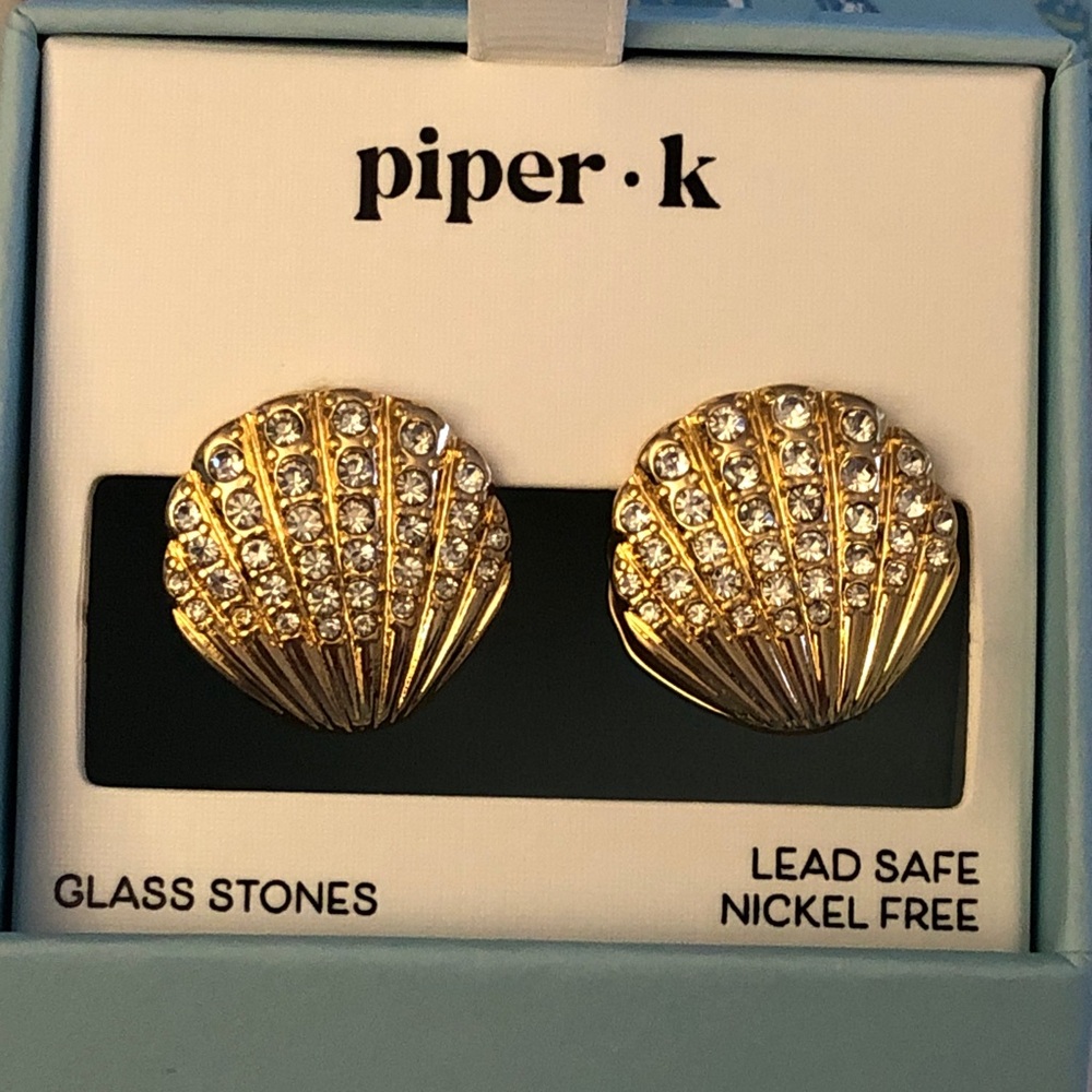 Piper K Gold Tone Metal Seashell Front Back Drop Earrings Crystal Accents NIB